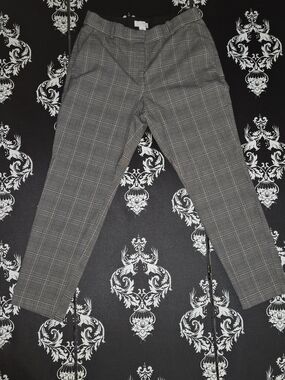 H&M Women’s Plaid Dress Pants Petite Size 12 (EU 44) Gray Stretch Work Trousers